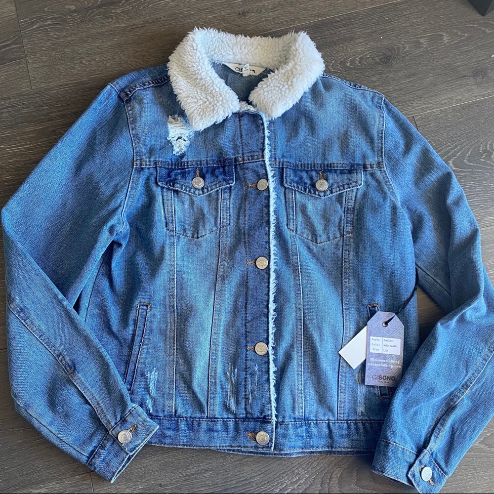 NWT Ci Sono Faux Fur Collar Jean Jacket